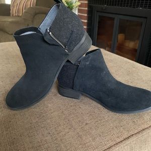 Toms Booties